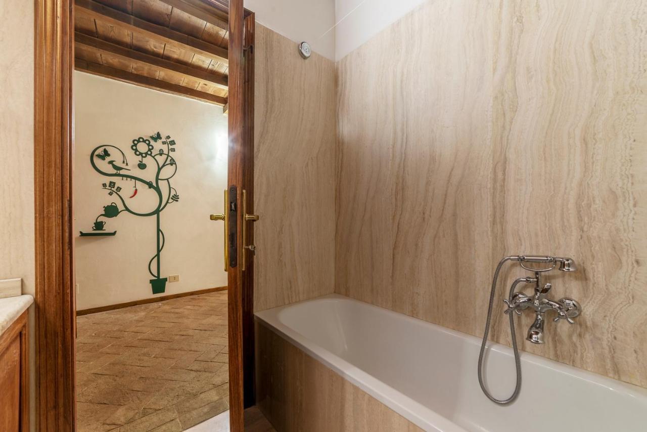 Foro Romano Stylish And Central Apartment Exterior foto