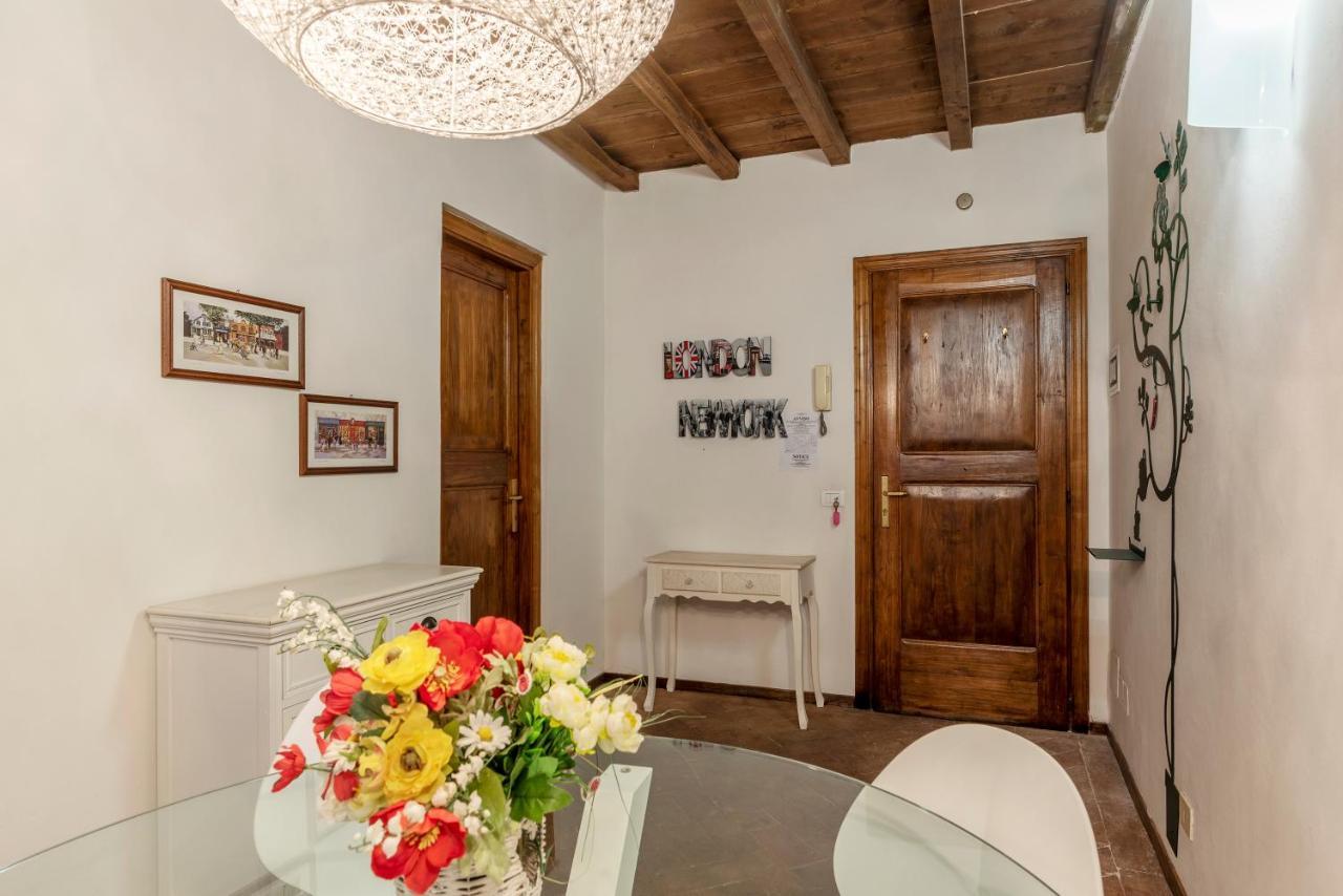 Foro Romano Stylish And Central Apartment Exterior foto