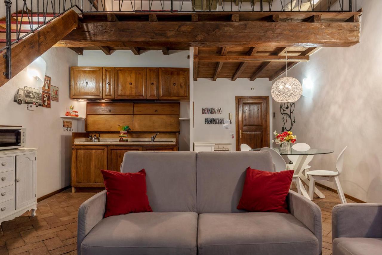 Foro Romano Stylish And Central Apartment Exterior foto