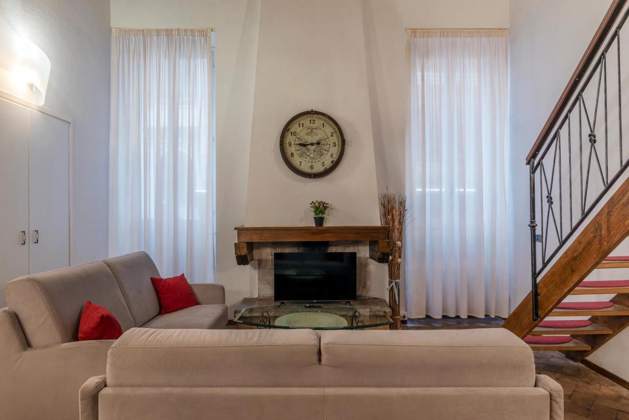 Foro Romano Stylish And Central Apartment Exterior foto